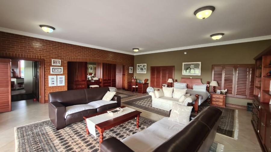 4 Bedroom Property for Sale in Oranjeville Free State